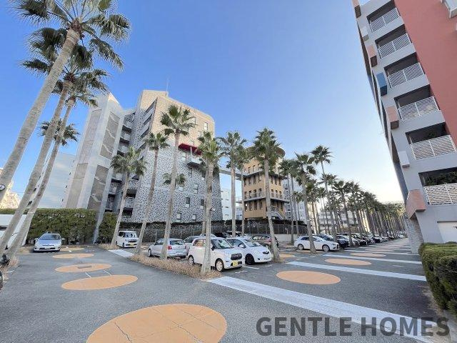 ネクサス香椎セントラルガーデン・イースト3の駐車場