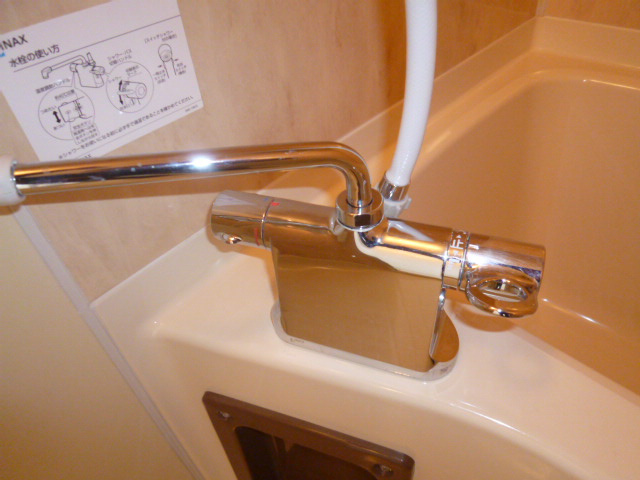 グリーンヒルズＫの浴室|サーモスタッド付きカラン