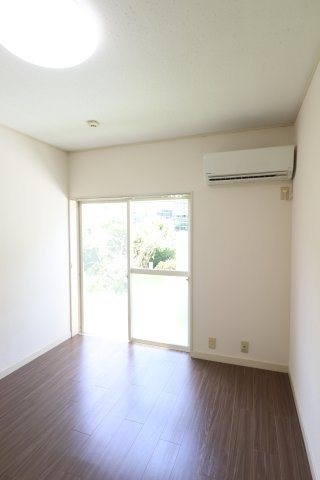 エスポワールの居間・リビング