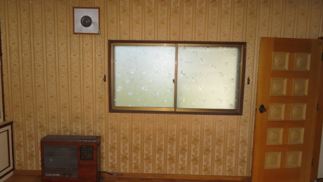 北見市緑町６丁目２番１号　中古売家の洋室|1階8.58帖洋室