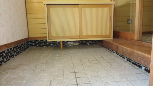 北見市緑町６丁目２番１号　中古売家の玄関|下駄箱