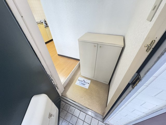 ホワイトパレスの玄関