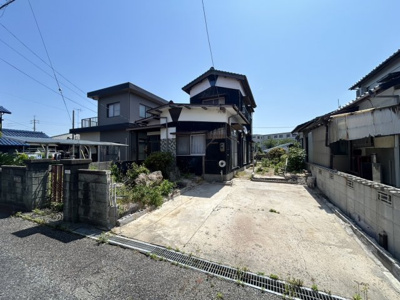 【駐車場】 | 恩田5丁目貸家