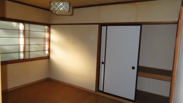 網走市桂町２丁目４１番地７、４４番地４、４５番３９　中古売共同住宅の和室|２－１：6帖和室