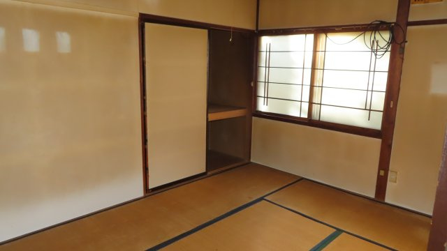 網走市桂町２丁目４１番地７、４４番地４、４５番３９　中古売共同住宅の和室|２－２：6帖和室