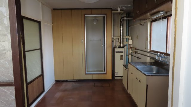網走市桂町２丁目４１番地７、４４番地４、４５番３９　中古売共同住宅の居間・リビング|１－２：居間