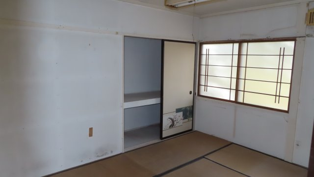 網走市桂町２丁目４１番地７、４４番地４、４５番３９　中古売共同住宅の和室|１－２：6帖和室