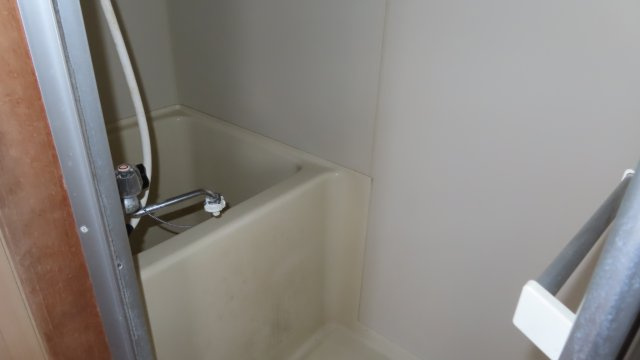 網走市桂町２丁目４１番地７、４４番地４、４５番３９　中古売共同住宅の浴室|１－２：浴室