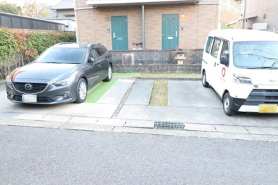 【駐車場】 | ハウス東明
