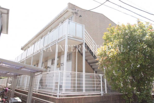 レオパレス七国レオンの外観