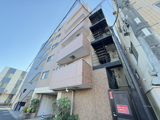 スクエア コートの外観