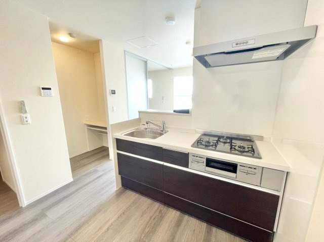 【キッチン】 | D-chambre 中川原 | ※同建築会社施工別物件参考写真（実際の物件とは異なります）