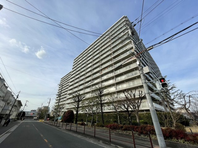 ルネ旭公園の外観
