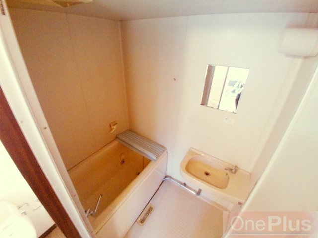 生藤ハイツの浴室