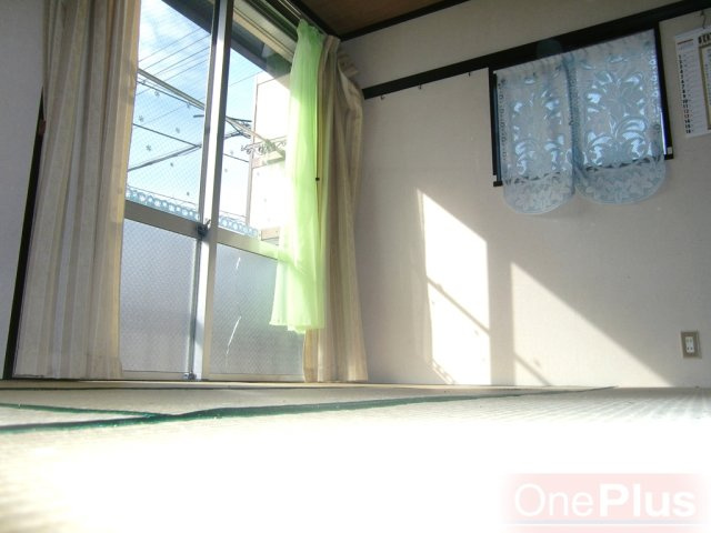 生藤ハイツの居間・リビング