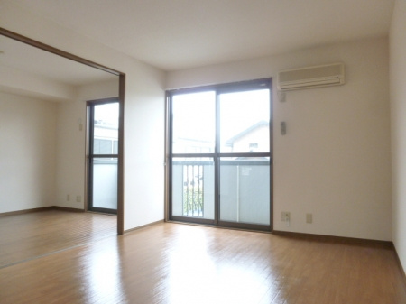 アムールスクウェア壱番館の居間・リビング