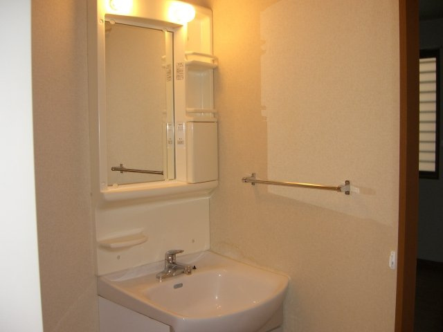 アムールスクウェア壱番館の独立洗面台