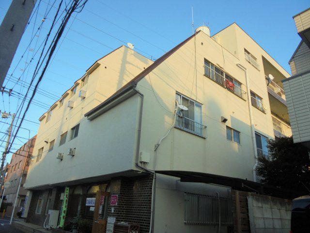 静幸マンションの外観