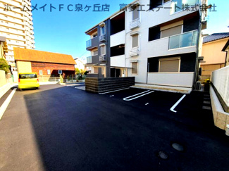 【駐車場】