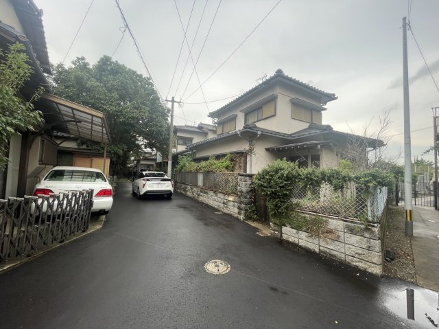 下富野二丁目売戸建ての前面道路含む現地写真