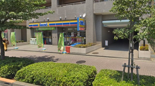 府中パークホームズのエントランス