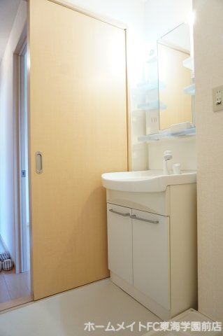シャルマンＡ棟の独立洗面台
