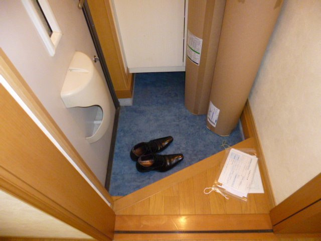 ペジーブル市川の玄関