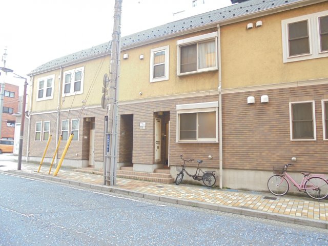 ペジーブル市川の外観