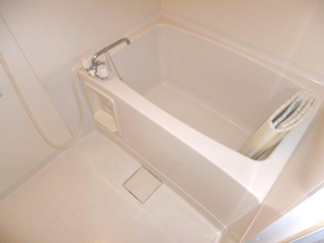 ペジーブル市川の浴室