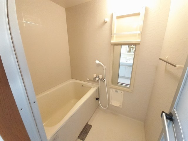 パレクロスロードＣの浴室|バス