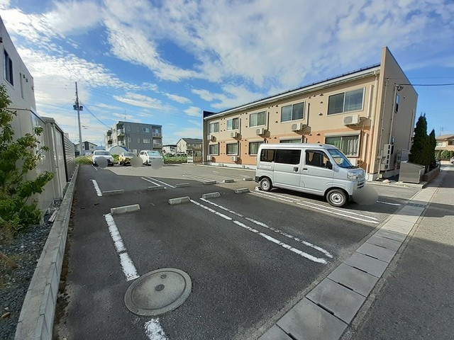 プラシード梅の木の駐車場|駐車場