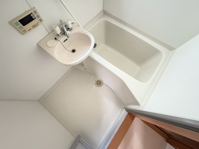 メゾンシルフィードの浴室