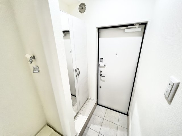 ECLASの玄関|※別部屋参考写真