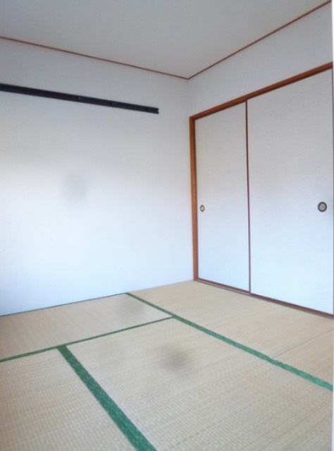 さくらハイツ【10,000円キャッシュバック対象物件】の和室|和室があると落ち着いた雰囲気になりますね