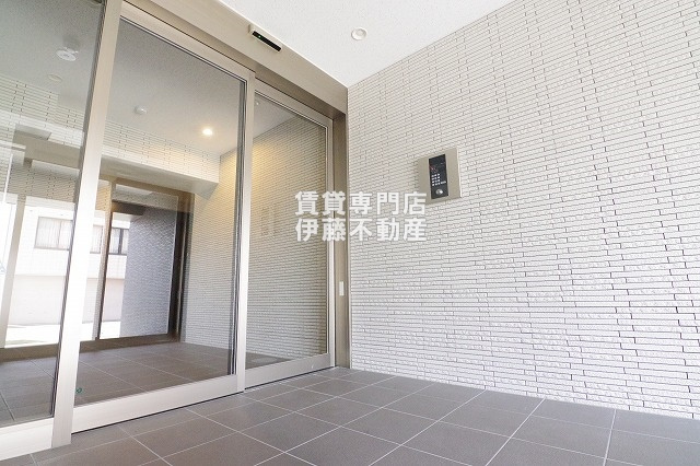VANCOUVER1118大曽根のエントランス