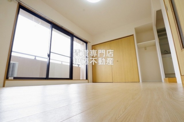 Apt.浄心の洋室
