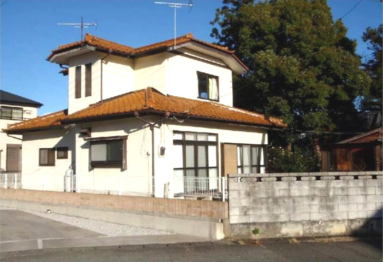 玉村町板井　中古700の外観