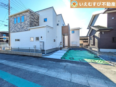 【駐車場】 | 熊谷市箱田第7期 | 車好きのパパも嬉しい車庫付邸宅
