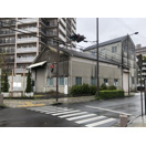 栗東市綣２丁目の工場の駐車場