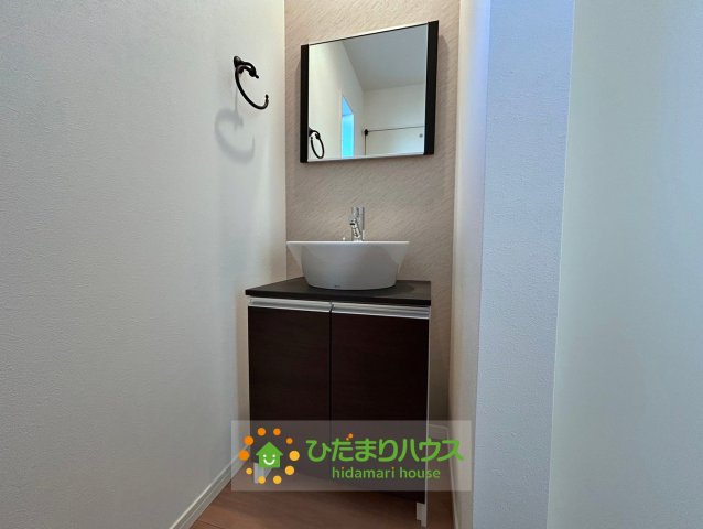 久喜市上町　新築未入居の独立洗面台|1.2Fどちらにも付いているので忙しい朝の取り合いも無くなりますね。