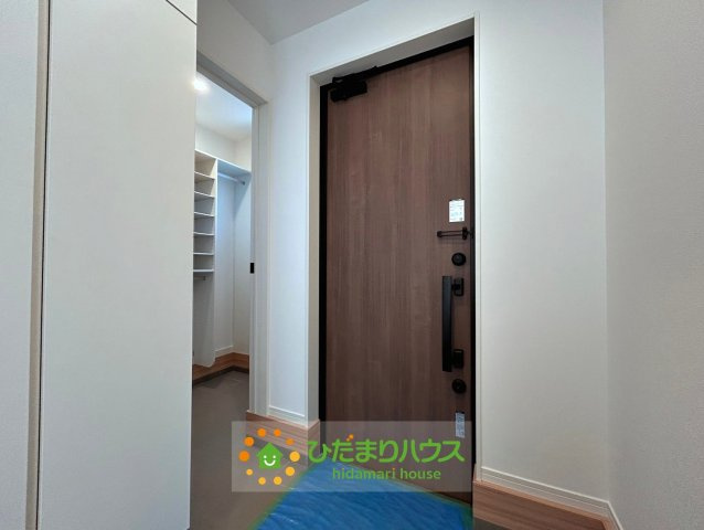 久喜市上町　新築一戸建て　の玄関|収納豊富な玄関です。