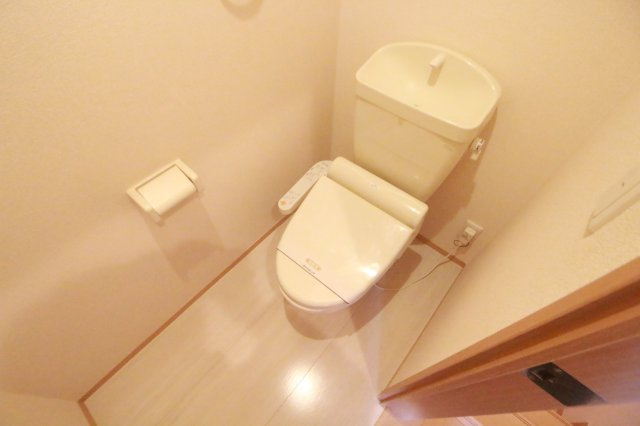 アロサールＫのトイレ|前回募集時の写真です。現況優先。