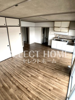 【居間・リビング】 | 杉山コーポＣ棟 | リビングです
同型タイプです