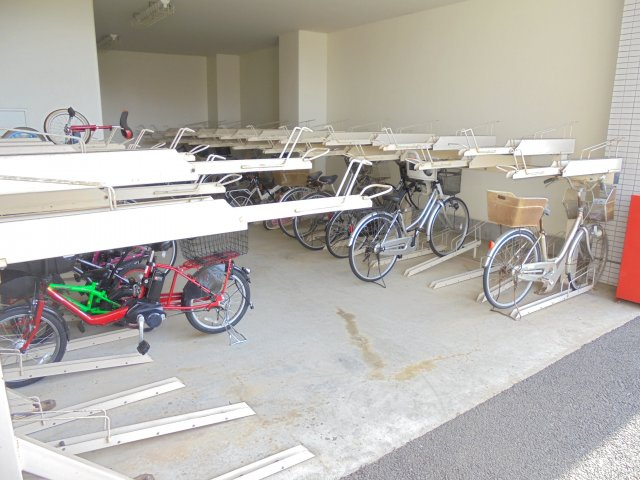 グリーンマノリアルの周辺