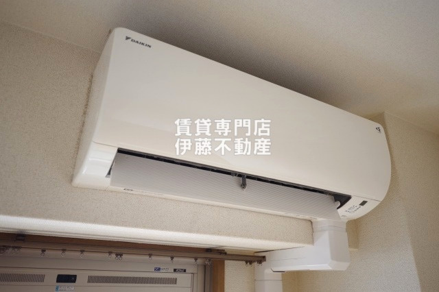 レージュ　ウエストの設備|エアコン