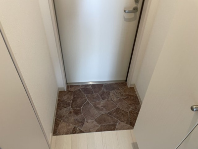 【玄関】 | Polias南津守