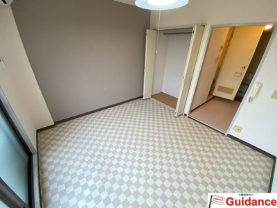 【洋室】 | 南京終町一棟マンション