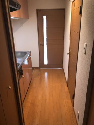 【玄関】 | ピュアドームベイサイド博多 | 別号室の写真になります。現況優先。