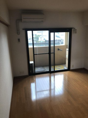 【バルコニー】 | ピュアドームベイサイド博多 | 別号室の写真になります。現況優先。
