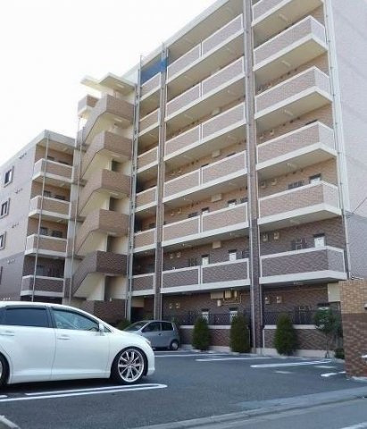 ソレイユ南田園の駐車場